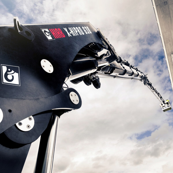 Talleres Robles is a Official Distributor of Hiab Cranes